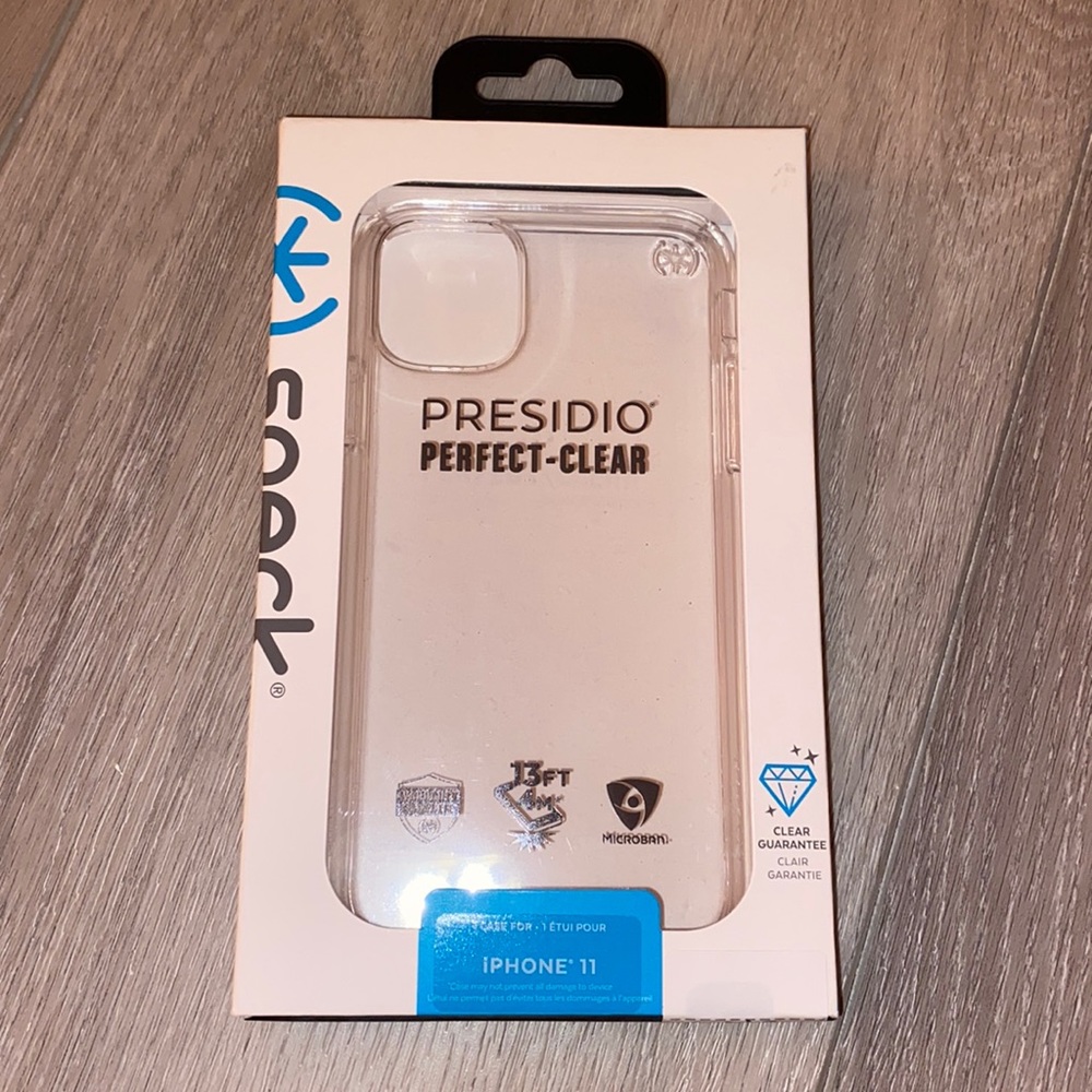 NEW Speck iPhone 11 Case Clear